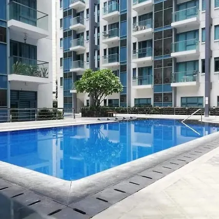 The Palm Tree Condotel Manila Airport Exterior photo