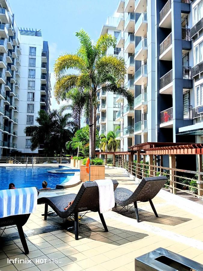 Apartment The Palm Tree Condotel Airport